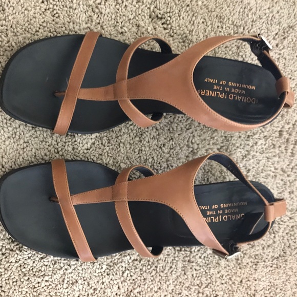 donald pliner willow sandal